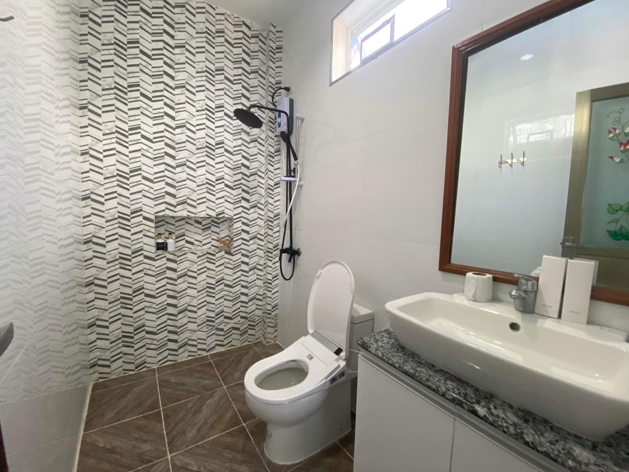 Q Beach Resort Cabangan Room photo