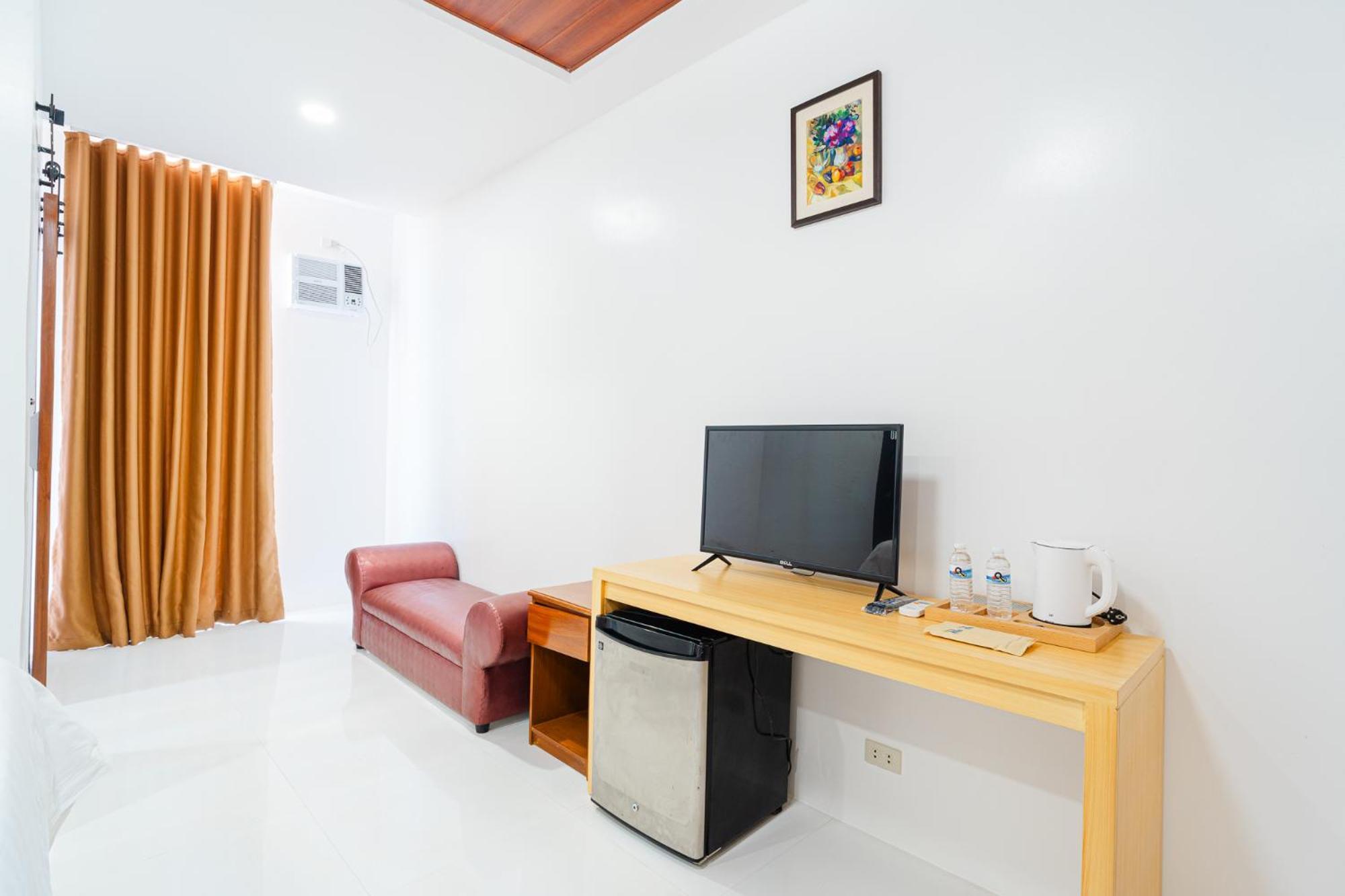 Q Beach Resort Cabangan Room photo